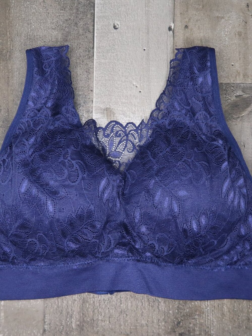 Breezies Womans Large Soft Support Wireless Bra Navy Blue Lace Front